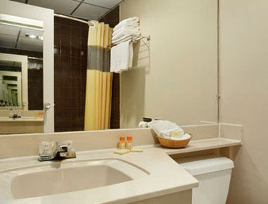 Days Inn By Wyndham Southington Esterno foto